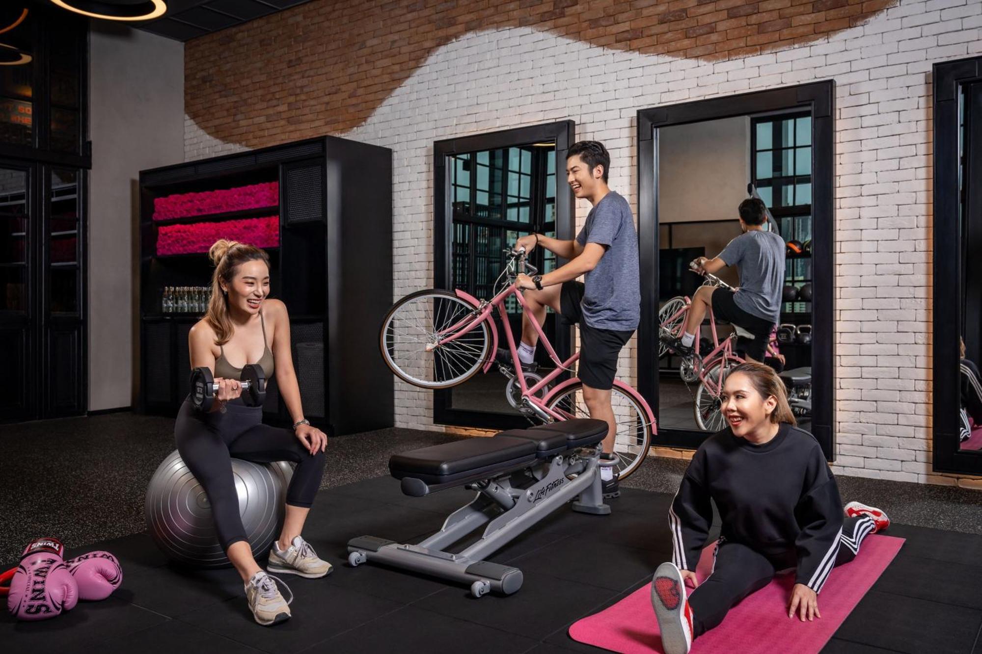 Moxy Bangkok Ratchaprasong Hotel Kültér fotó