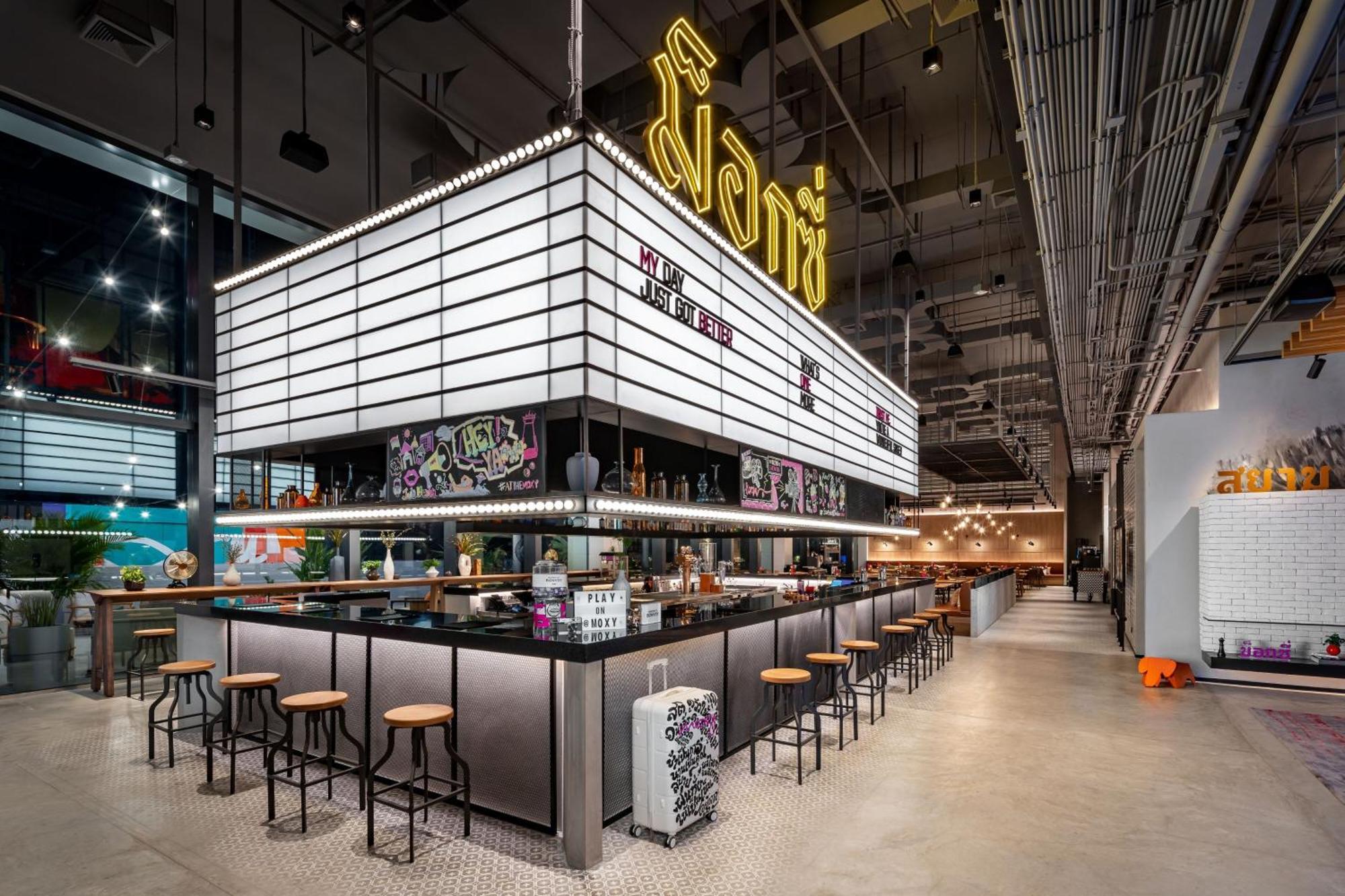 Moxy Bangkok Ratchaprasong Hotel Kültér fotó