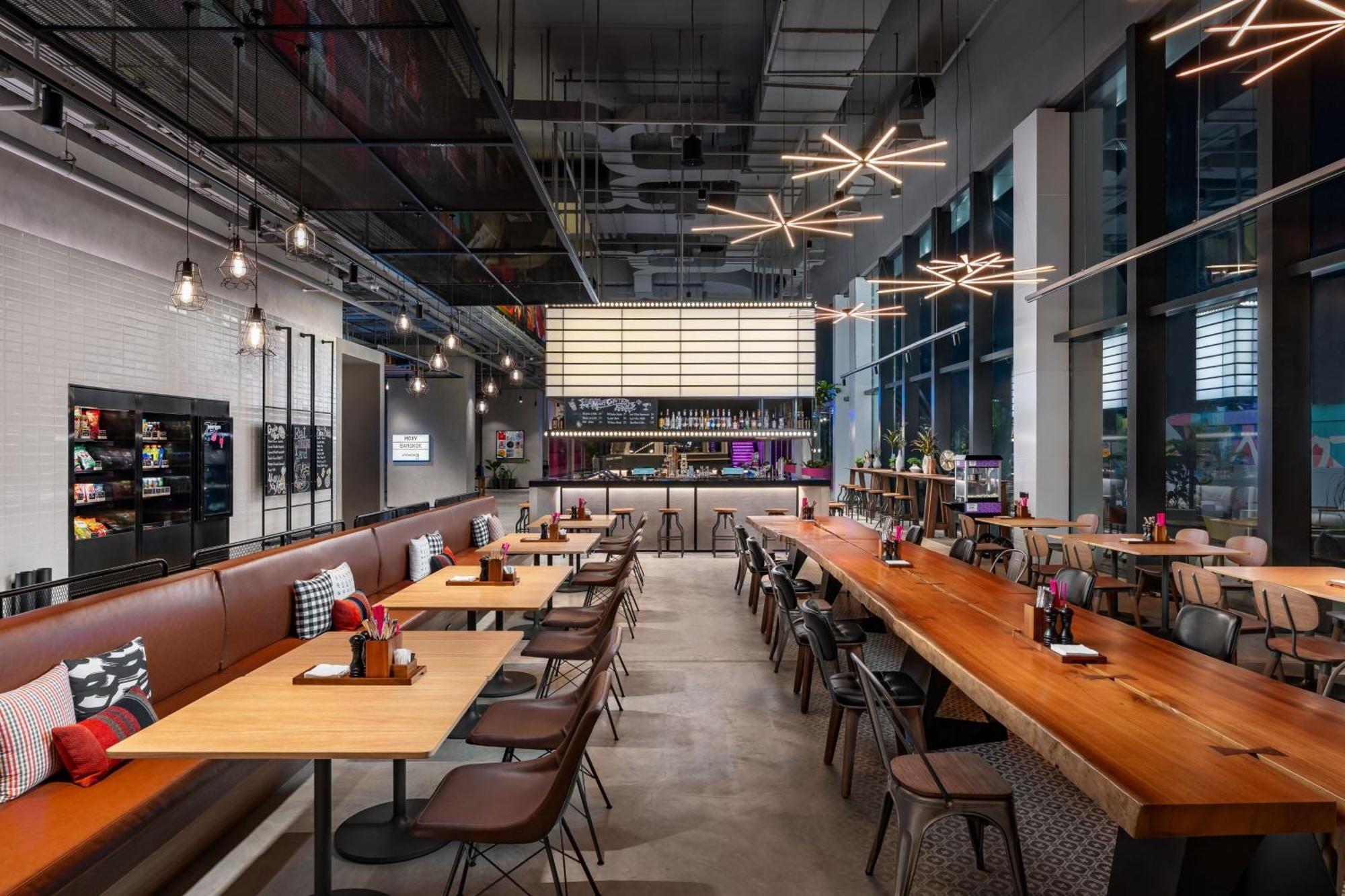 Moxy Bangkok Ratchaprasong Hotel Kültér fotó