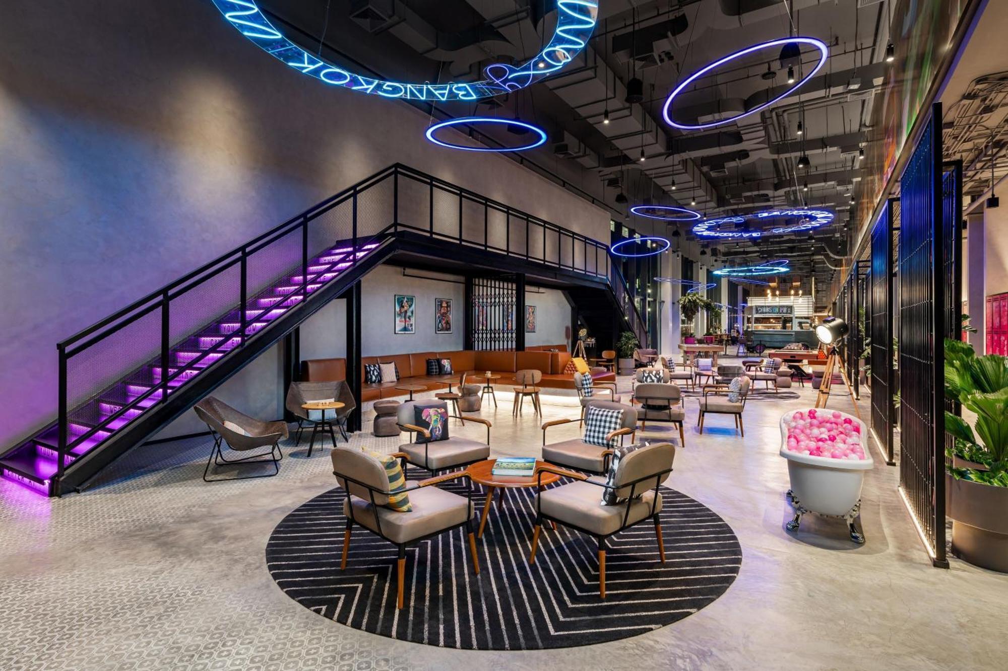 Moxy Bangkok Ratchaprasong Hotel Kültér fotó