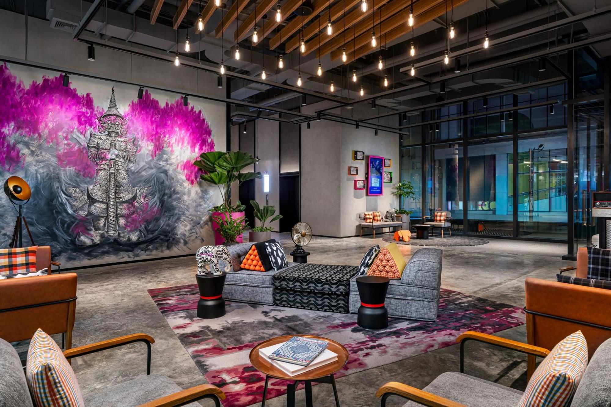 Moxy Bangkok Ratchaprasong Hotel Kültér fotó