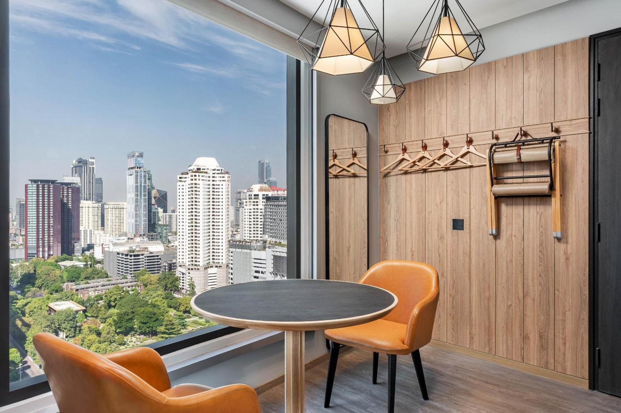 Moxy Bangkok Ratchaprasong Hotel Kültér fotó
